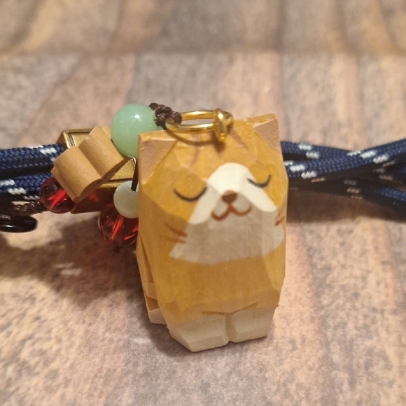 Adorable Cat Bag Charm Keychain with Blue Paracord Cord Tassel - Picture 6 of 6